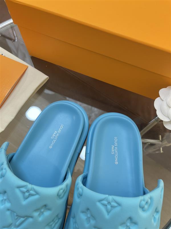 20251128184541876 180